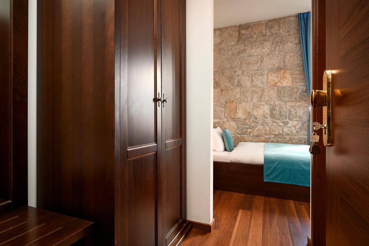 Stara Olea Bed & Breakfast สปลิท ภายนอก รูปภาพ