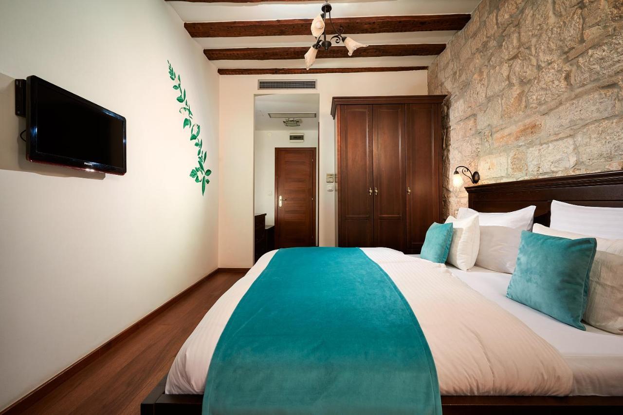 Stara Olea Bed & Breakfast สปลิท ภายนอก รูปภาพ